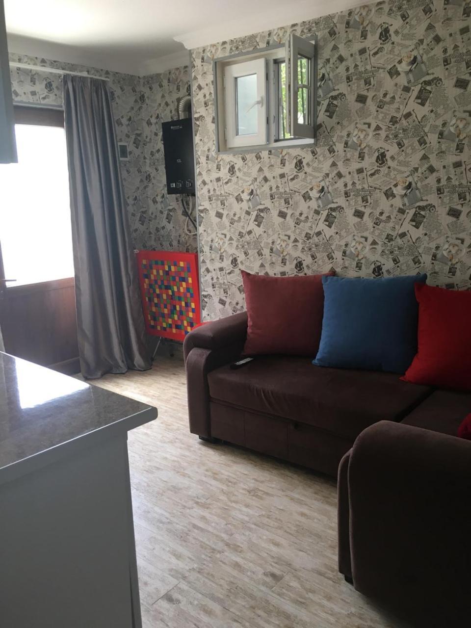 Parkside Apartment بورجومي المظهر الخارجي الصورة